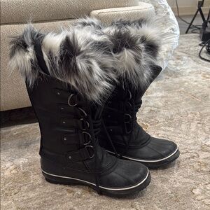Sorel Joan of Artic size 8